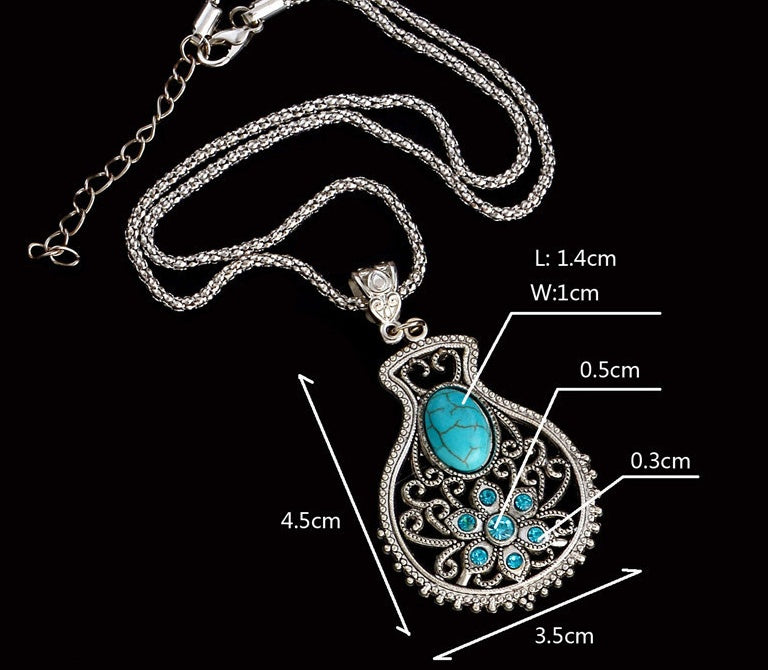 Boho Vintage Turquoise Pendant Necklace - Intricate Silver Hollow Design - Turquoise Glow